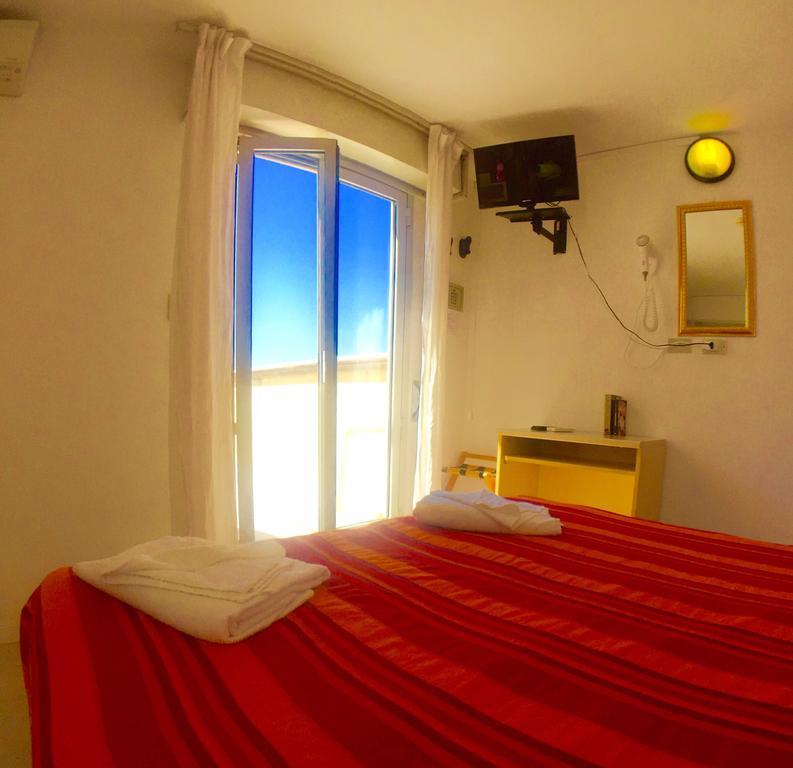 Hotel Mehari Riccione Luaran gambar