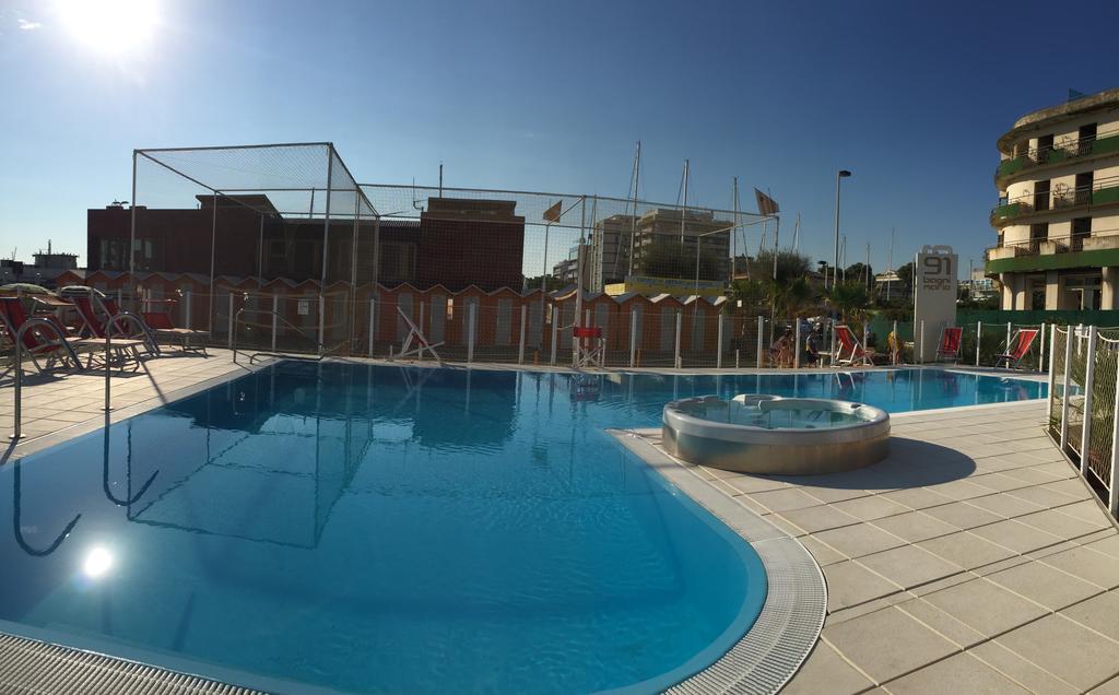 Hotel Mehari Riccione Luaran gambar