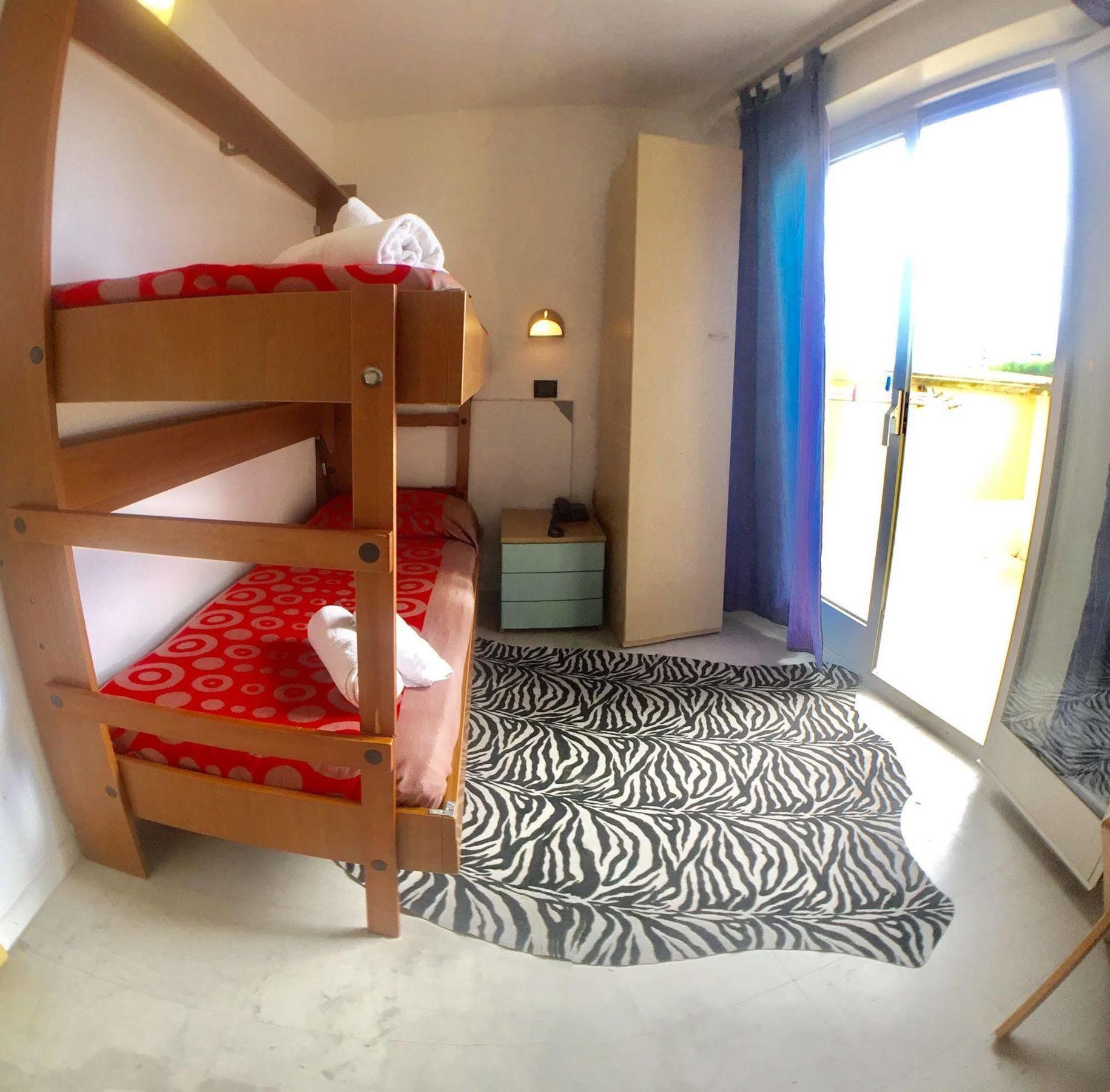 Hotel Mehari Riccione Luaran gambar