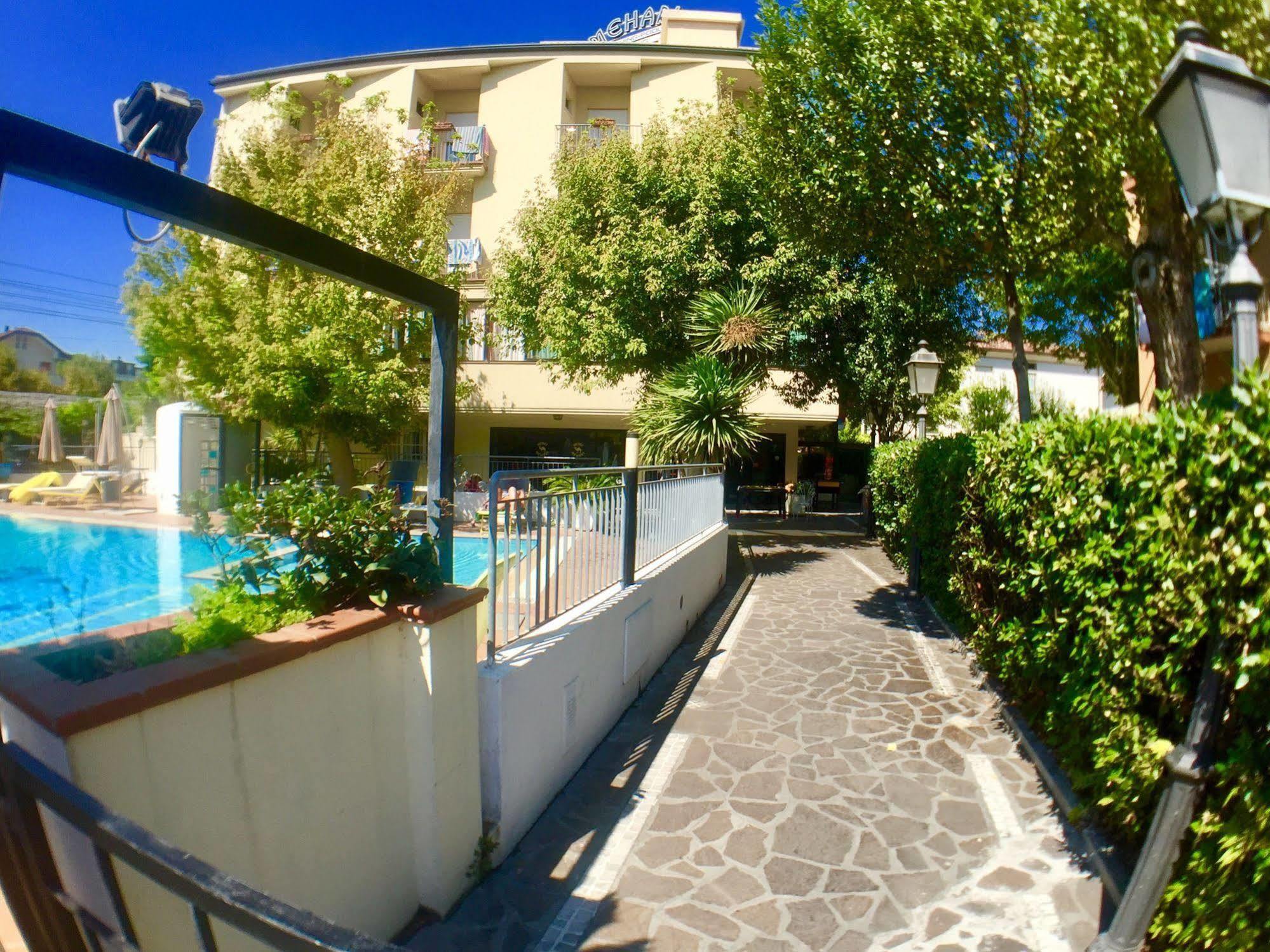 Hotel Mehari Riccione Luaran gambar